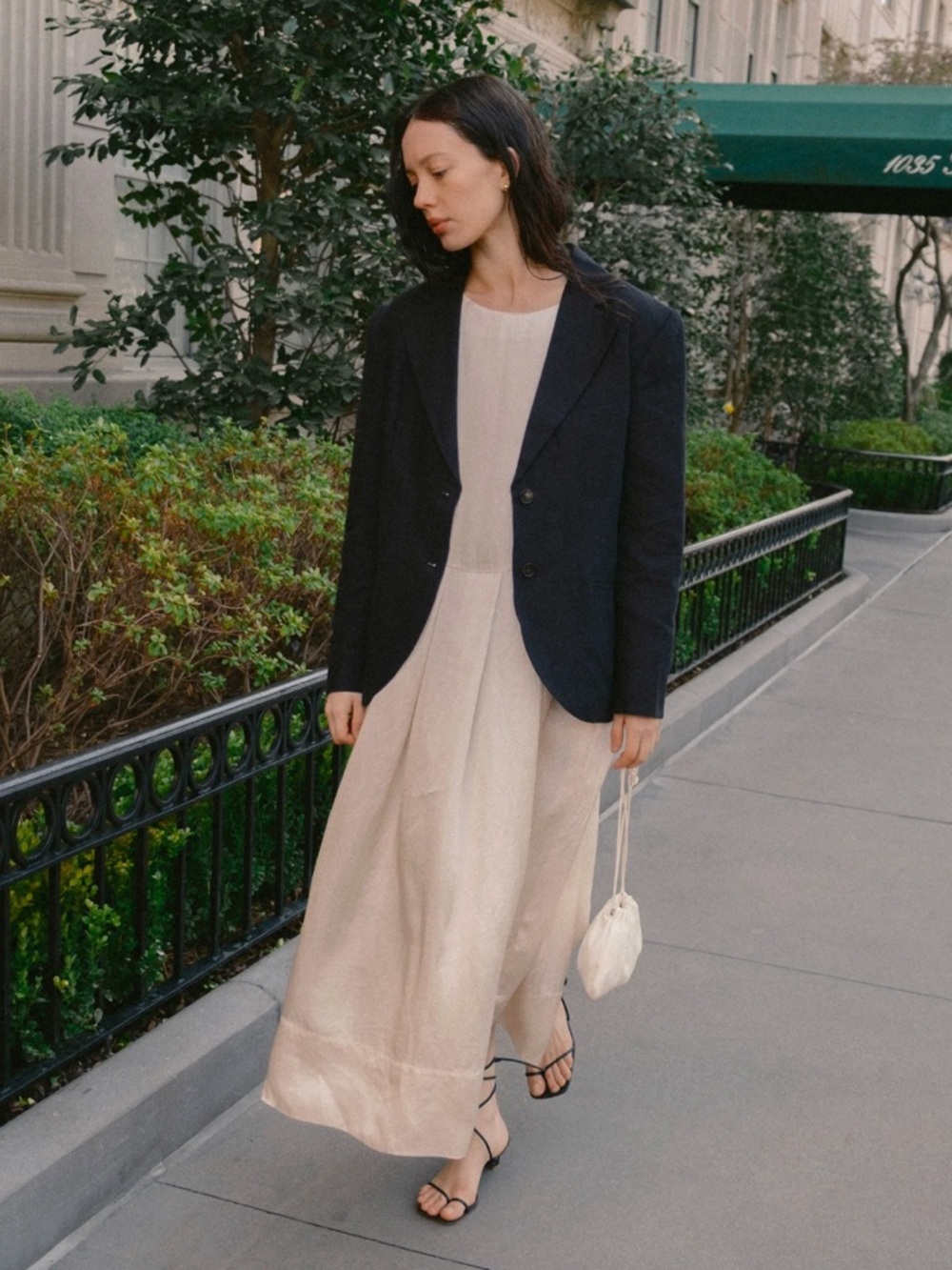 Something to Hold City Linen Blazer Black